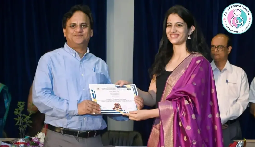 Dr. Apoorva Makan received award of Best Pediatric Circumcision Surgeon.